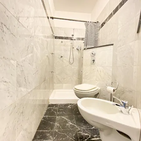 Apartment Porta Romana - 5 Minuti Dal Duomo Con Netflix *